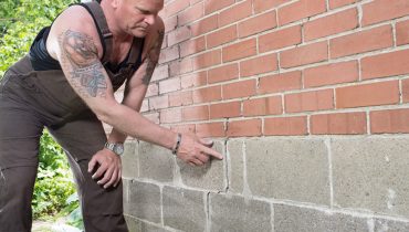 Mike Holmes Analyzing Concrete - Carbicrete