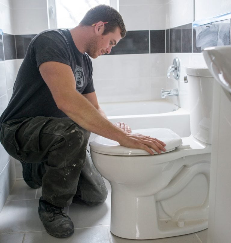 6 Tips To Make Your Bathroom Look New! Make It Right®