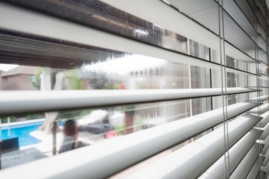 Window Haandedness 5 Signs Your Windows Needs Replacing - Make It Right®