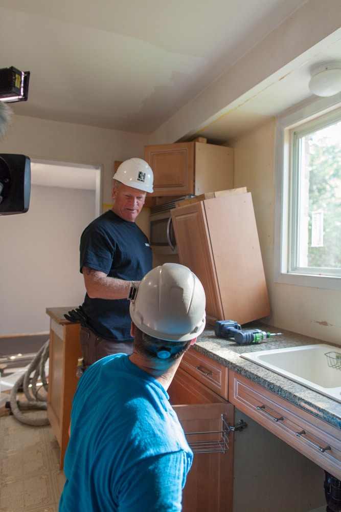 mike holmes removing kitchen cabinets