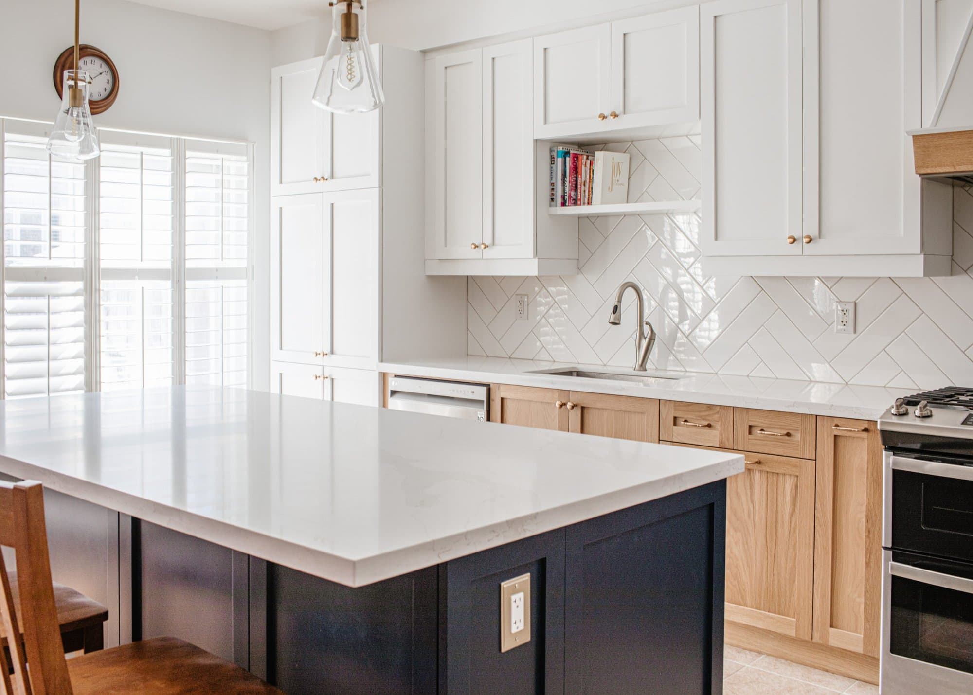 Custom kitchen cabinets from Milmonde Kitchens.