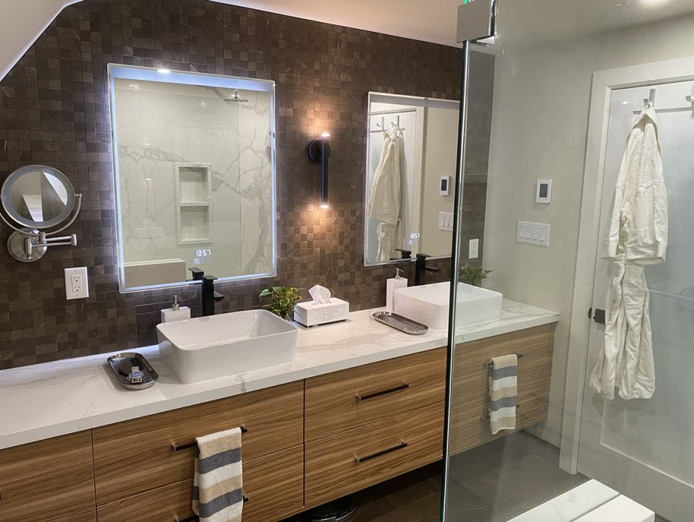 How Use Matte Black Fixtures In Your Bathroom | Make It Right®