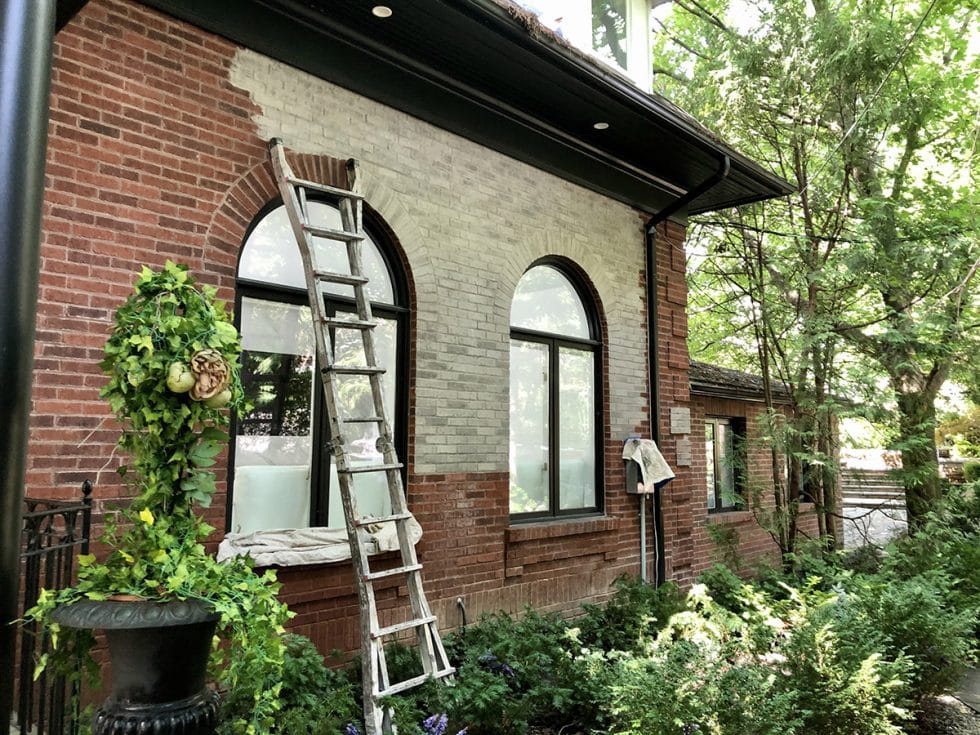 Brick Staining vs Painting. Which one is better? Make It Right®