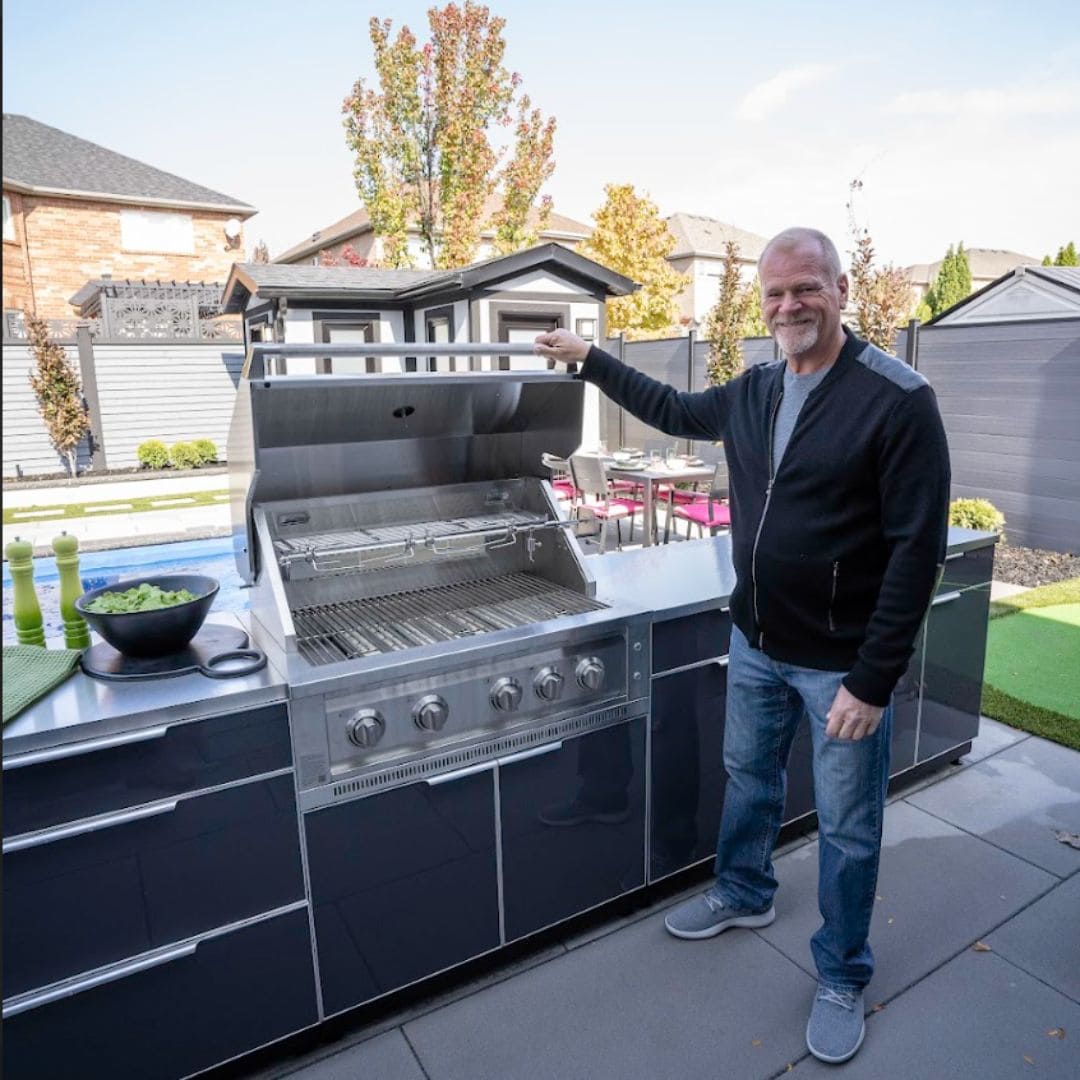 NewAge outdoor kitchen with mike holmes