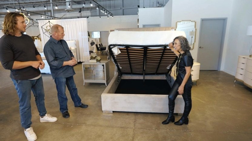 KimmberlyCaponeDesigns_MurphyBed With Mike Holmes and Mike Holmes Jr