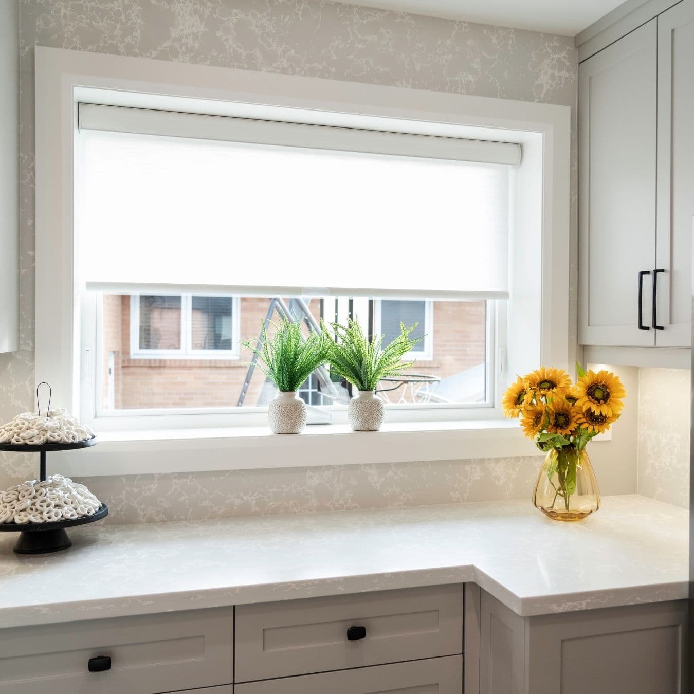 Holmes On Homes Building A Legacy_Episode2_Cottage Life_Allure Window Decor_1