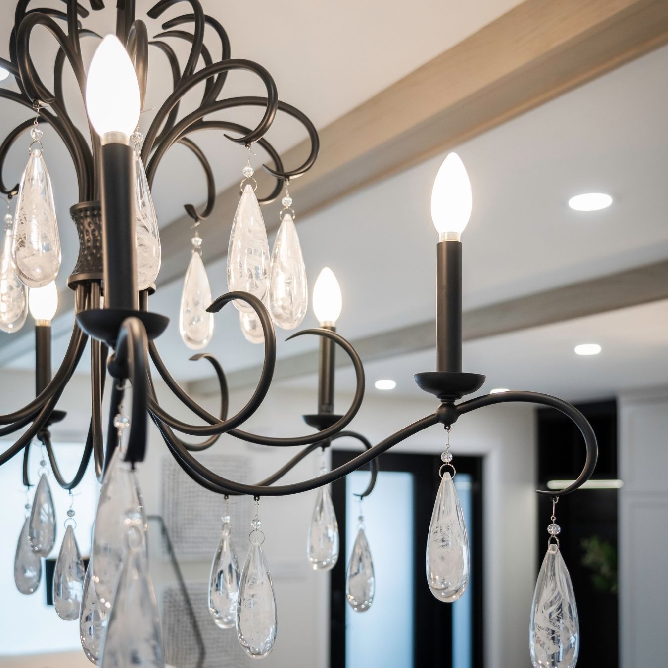 Holmes On Homes Building A Legacy_Episode2_Cottage Life_Lights Canada_1