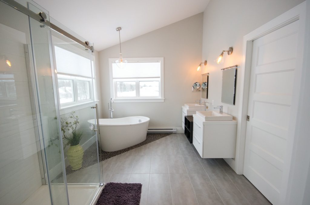 Bathroom Completed by Chris Franklin Homes, Holmes Approved Homes Builder