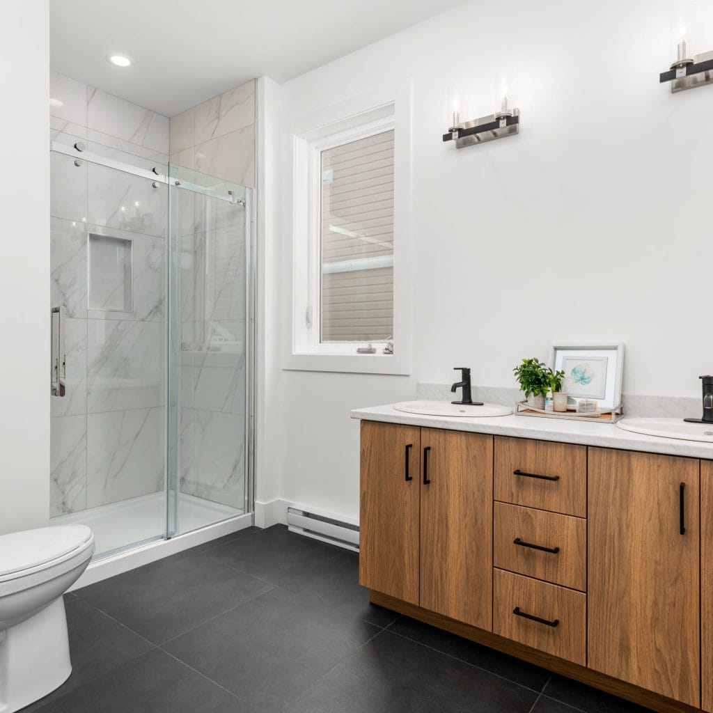 Bathroom completed by Fine Homes by Gibraltar, Holmes Approved Homes Builder